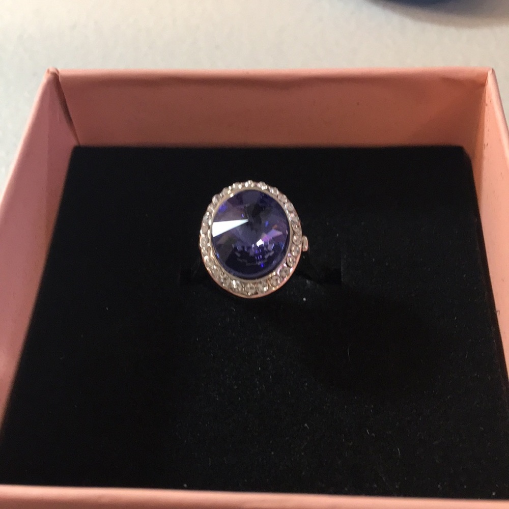 Stunning Oval  Purple Blue Ring